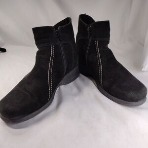 LA Canadienne Black Suede Ankle Boots Women's Size 9W